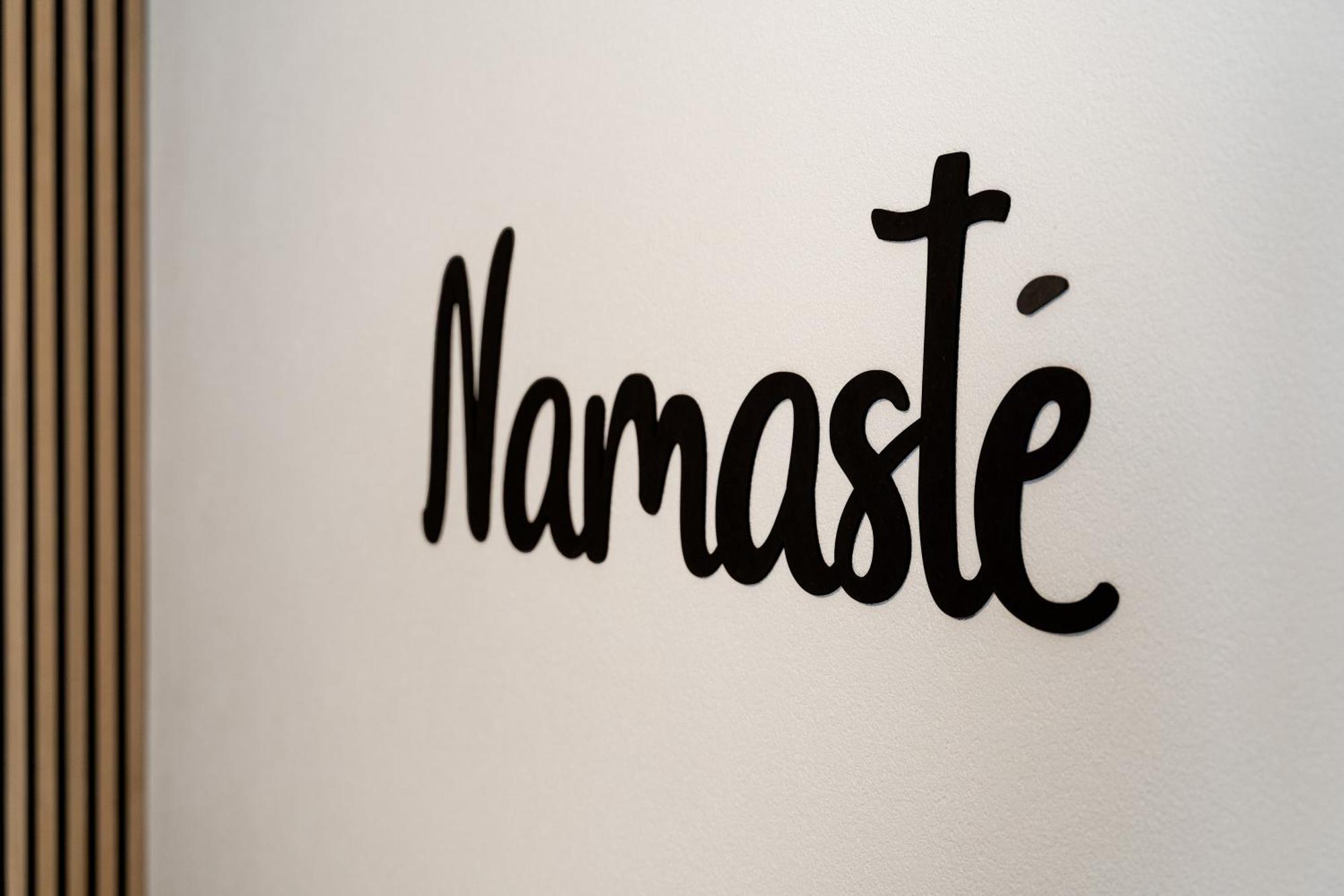 Namaste Homes - Ferienwohnung Mit Dachterrasse 바트빈드샤임 외부 사진